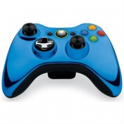 Xbox 360 à pas cher d'occasion en version Slim avec une magnifique manette bleue